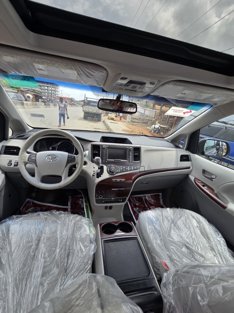 Toyota Sienna