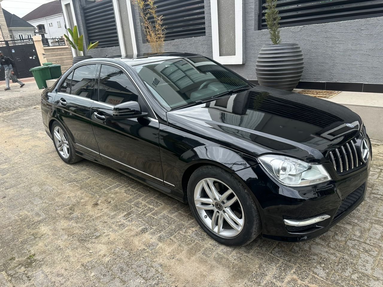 Mercedes Benz C300