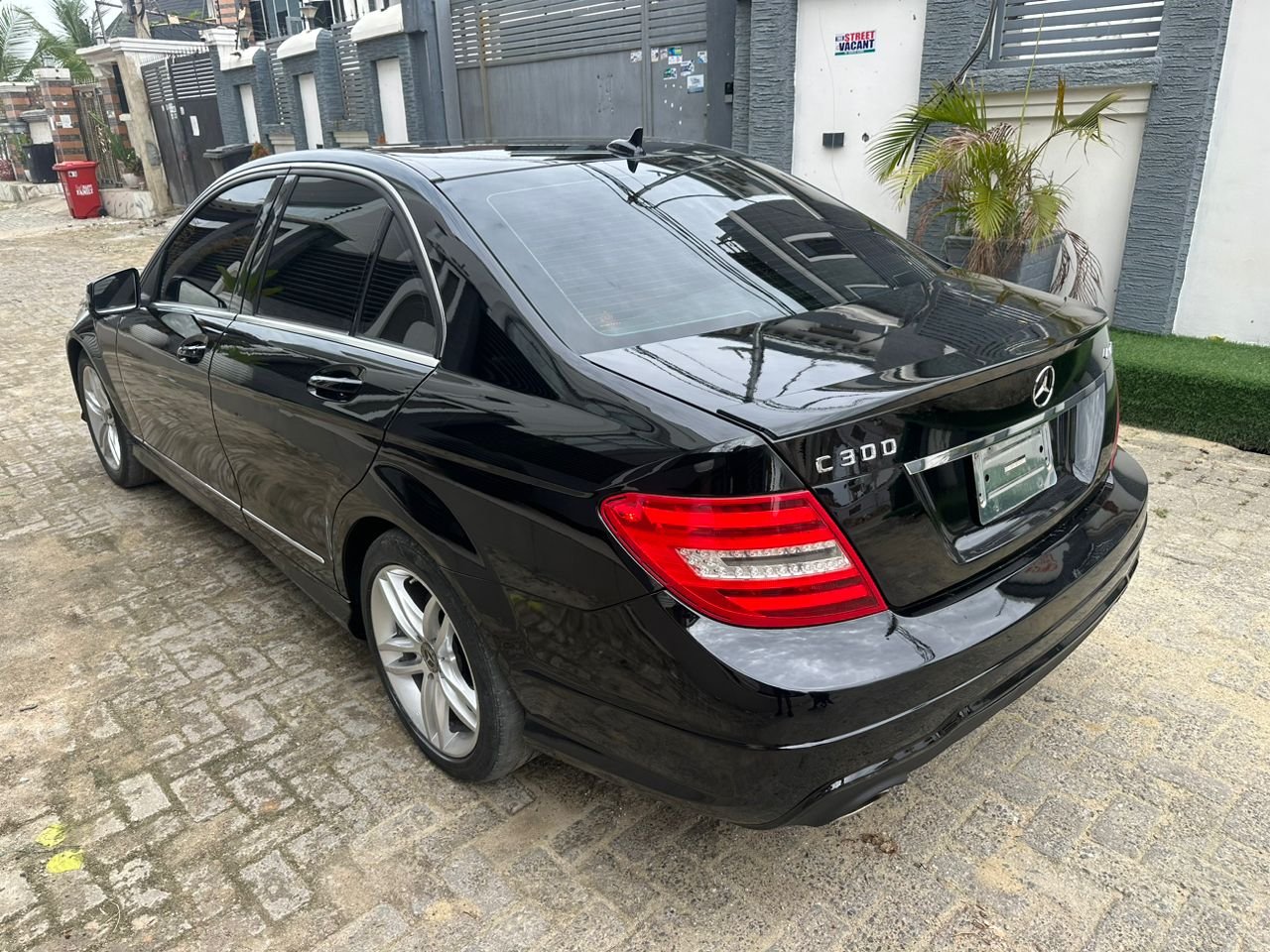 Mercedes Benz C300