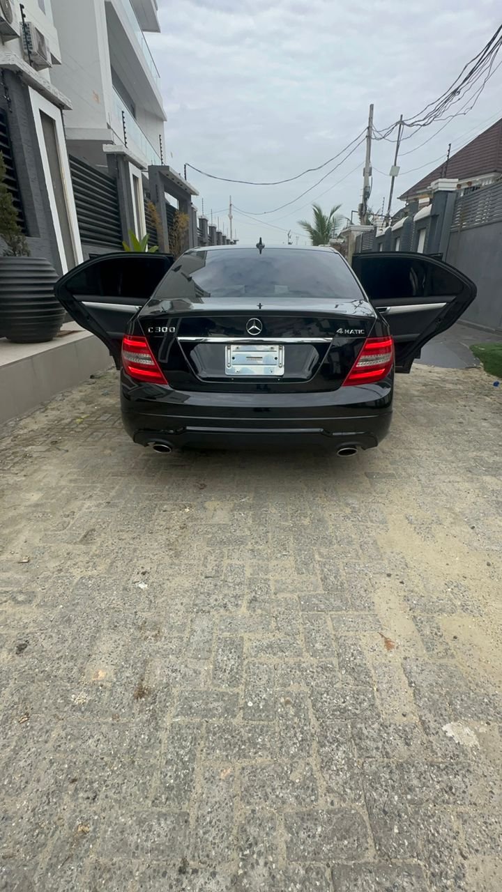 Mercedes Benz C300