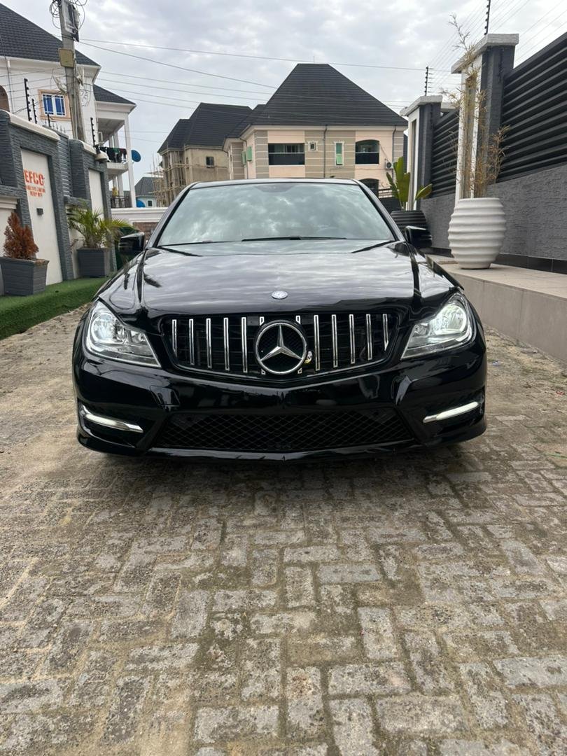 Mercedes Benz C300